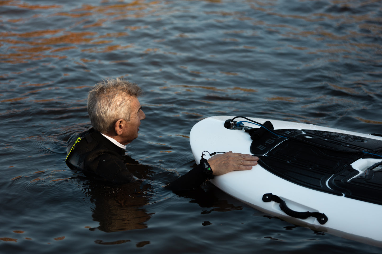 Série EZY : La planche de surf électrique parfaite pour le chalet