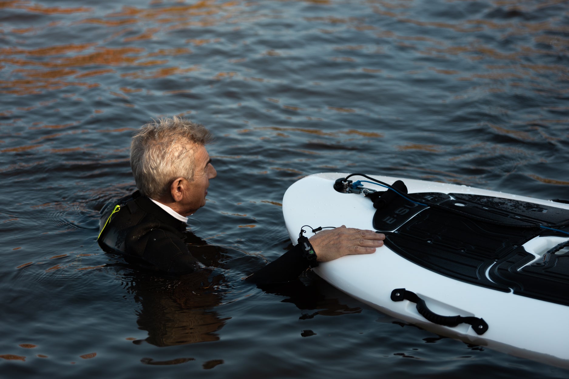 EZY Series: The Perfect Electric Surfboard for Your Cottage